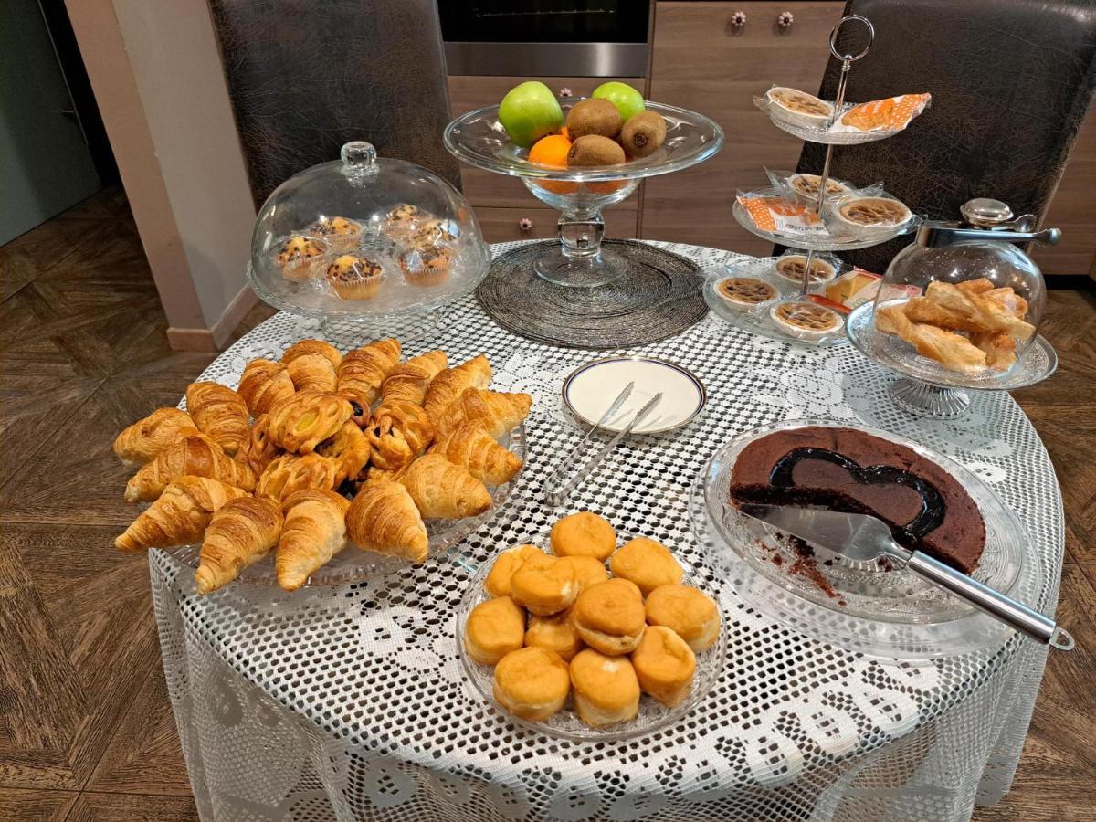 051 Room & Breakfast Болонья Екстер'єр фото