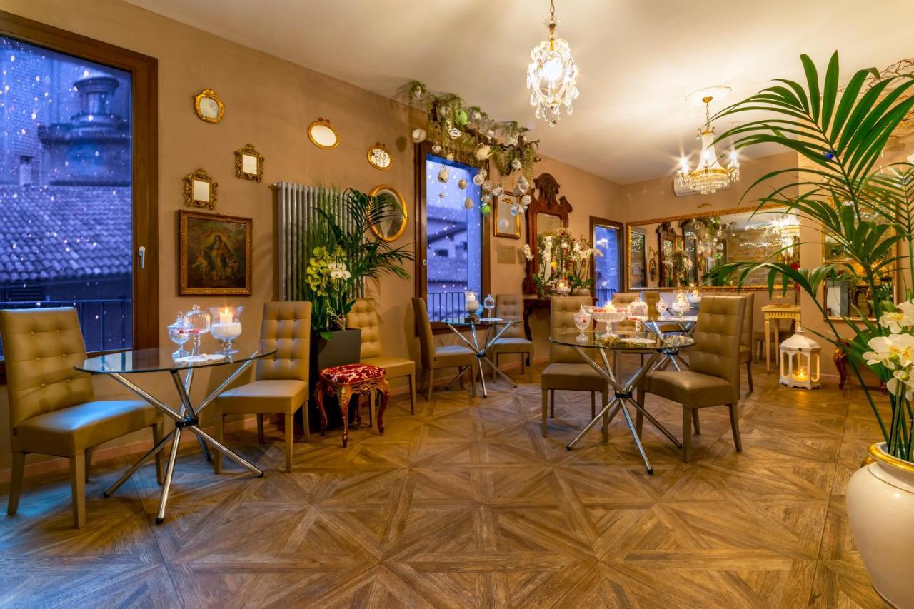 051 Room & Breakfast Болонья Екстер'єр фото